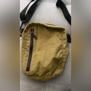 Baggu Moss Sport Crossbody